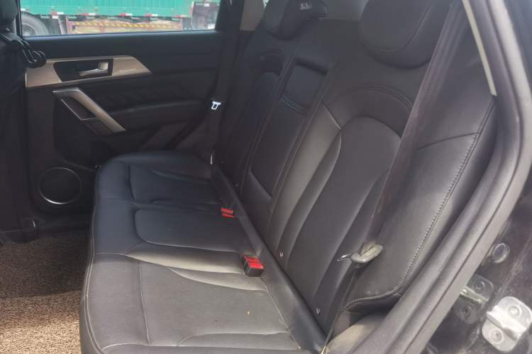 Used Haval H2 2014 1.5T Manual Two-Wheel Drive Elite Edition Left Rear Seat