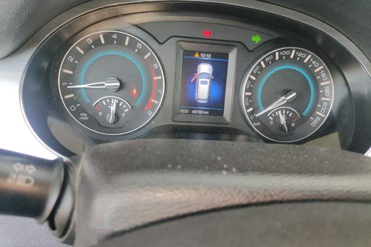 Used Haval H2 2014 1.5T Manual Two-Wheel Drive Elite Edition Odometer Close Up