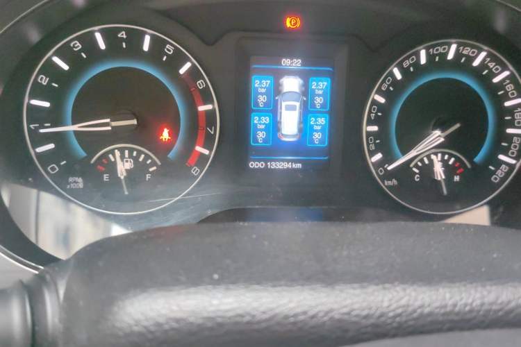 Used Haval H2 2014 1.5T Manual Two-Wheel Drive Prestige Edition Odometer Close Up