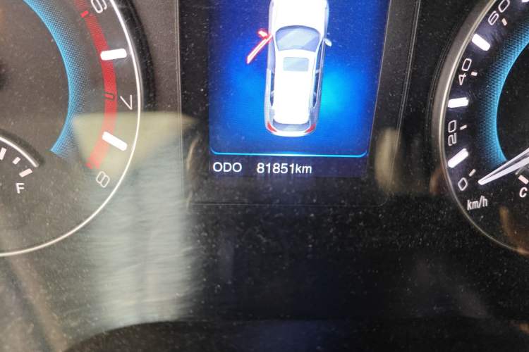 Used Haval H2 2014 1.5T Manual Two-Wheel Drive Elite Edition Odometer Close Up