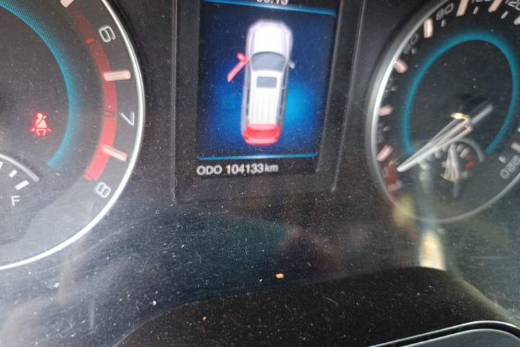 Used Haval H2 2014 1.5T Manual Two-Wheel Drive Elite Edition Odometer Close Up
