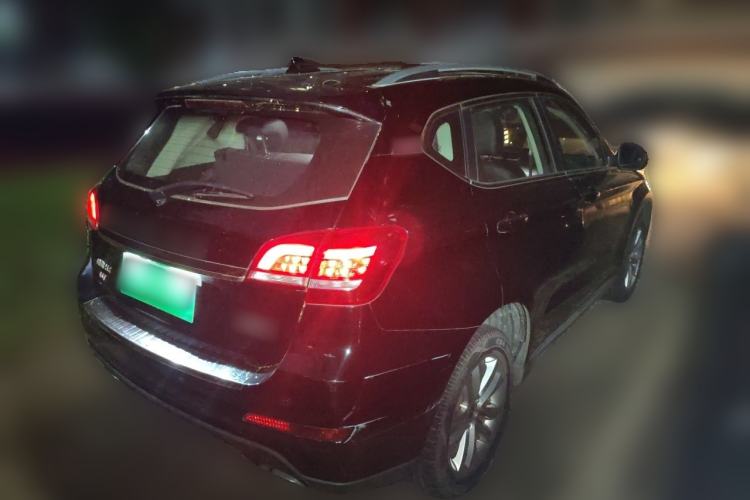 Used Haval H2 2014 1.5T Manual Two-Wheel Drive Elite Edition Rear Right 45 Deg