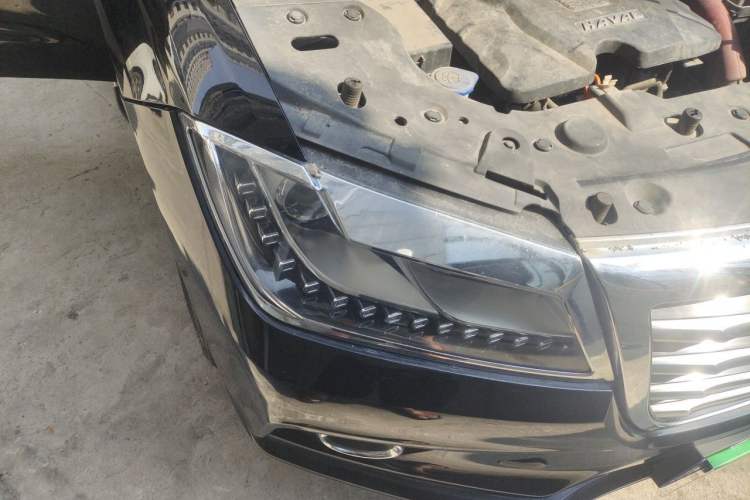 Used Haval H2 2014 1.5T Manual Two-Wheel Drive Elite Edition Right Front Headlight