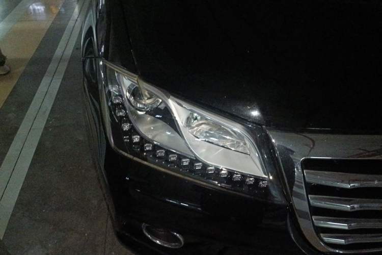 Used Haval H2 2014 1.5T Manual Two-Wheel Drive Prestige Edition Right Front Headlight