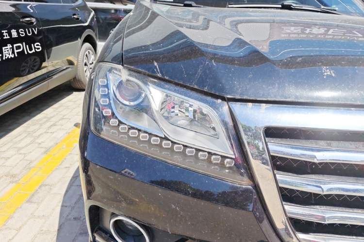 Used Haval H2 2014 1.5T Manual Two-Wheel Drive Prestige Edition Right Front Headlight