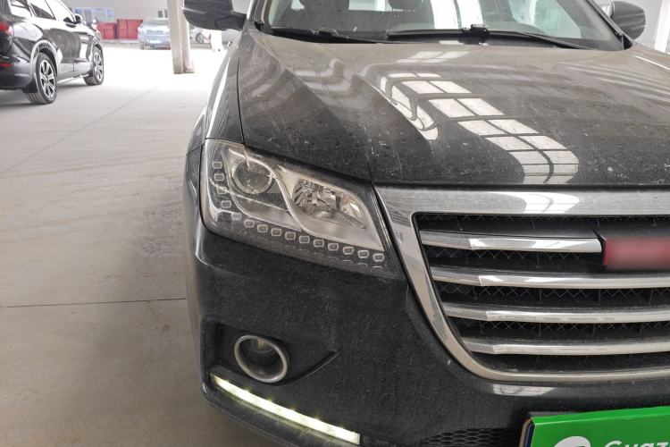 Used Haval H2 2014 1.5T Manual Two-Wheel Drive Elite Edition Right Front Headlight