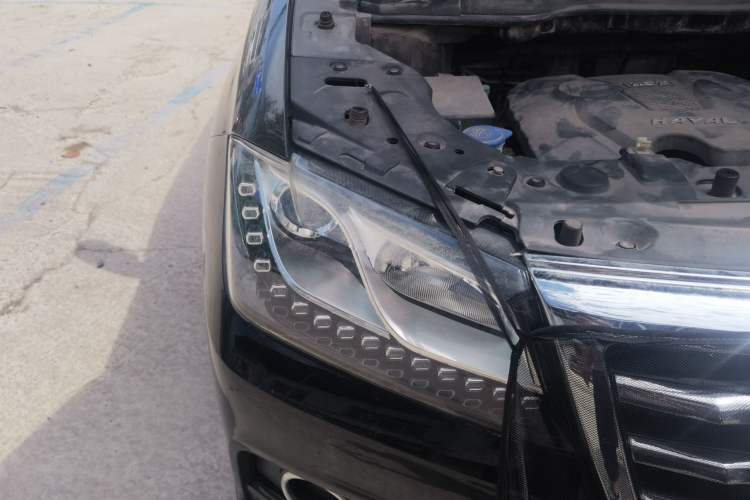 Used Haval H2 2014 1.5T Manual Two-Wheel Drive Elite Edition Right Front Headlight