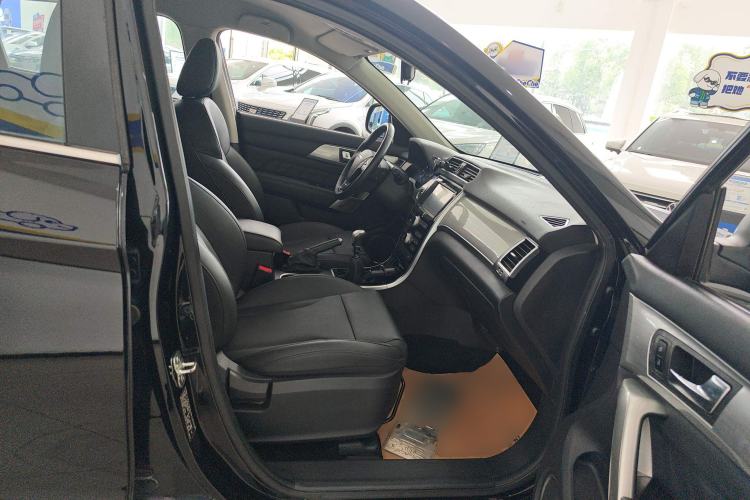 Used Haval H2 2014 1.5T Manual Two-Wheel Drive Elite Edition Right Front Seat