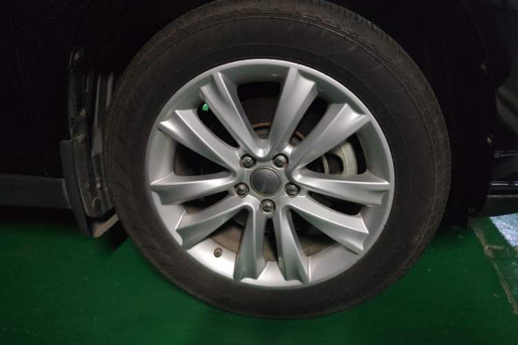 Used Haval H2 2014 1.5T Manual Two-Wheel Drive Elite Edition Right Front Wheel Hub