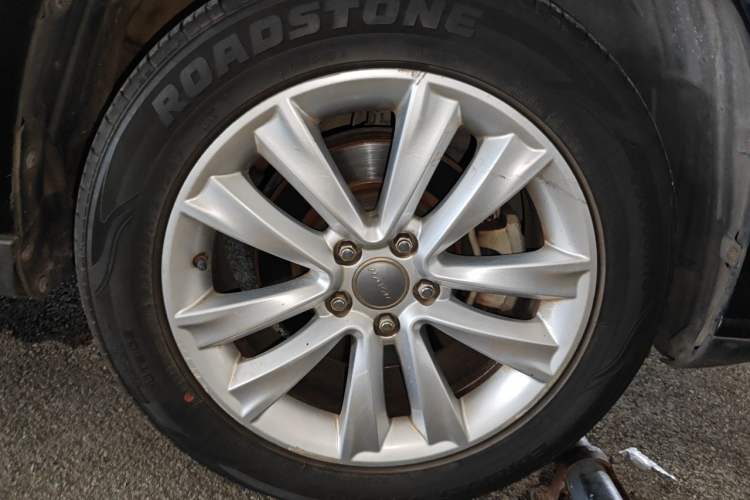 Used Haval H2 2014 1.5T Manual Two-Wheel Drive Elite Edition Right Front Wheel Hub