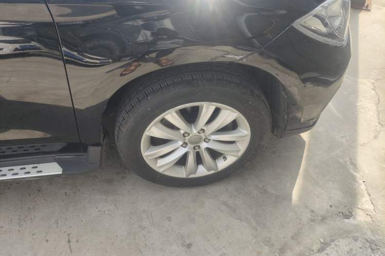 Used Haval H2 2014 1.5T Manual Two-Wheel Drive Elite Edition Right Front Wheel Hub