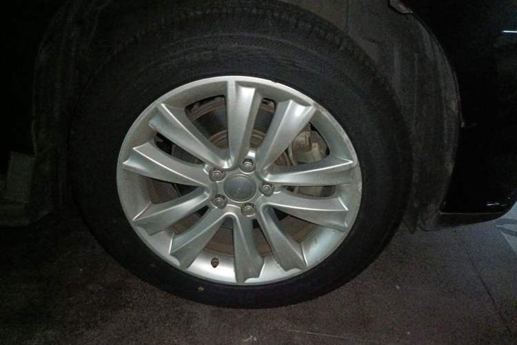Used Haval H2 2014 1.5T Manual Two-Wheel Drive Prestige Edition Right Front Wheel Hub