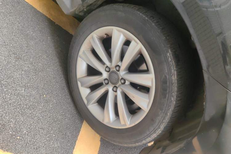 Used Haval H2 2014 1.5T Manual Two-Wheel Drive Prestige Edition Right Front Wheel Hub