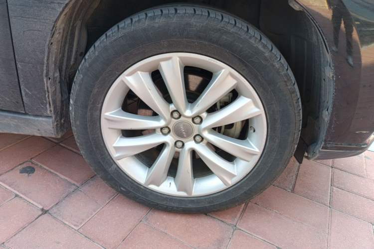Used Haval H2 2014 1.5T Manual Two-Wheel Drive Elite Edition Right Front Wheel Hub