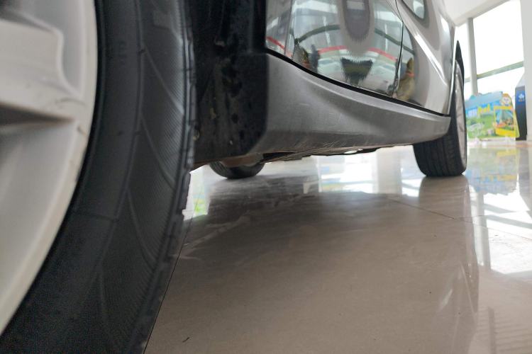 Used Haval H2 2014 1.5T Manual Two-Wheel Drive Elite Edition Right Side Sill
