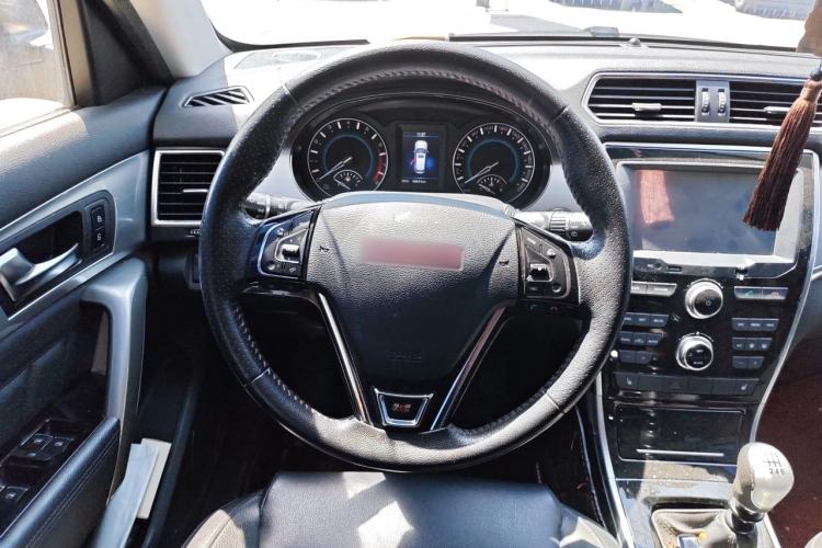 Used Haval H2 2014 1.5T Manual Two-Wheel Drive Prestige Edition Steering Wheel