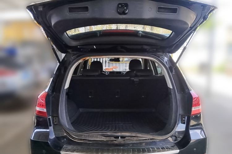 Used Haval H2 2014 1.5T Manual Two-Wheel Drive Elite Edition Trunk