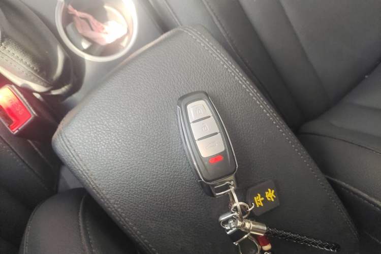 Used Haval H2 2014 1.5T Manual Two-Wheel Drive Elite Edition Vehicle Key