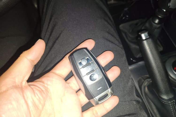 Used Haval H2 2014 1.5T Manual Two-Wheel Drive Elite Edition Vehicle Key