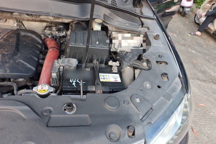 Used Haval H2 2014 1.5T Manual Two-Wheel Drive Prestige Edition Engine Bay Left