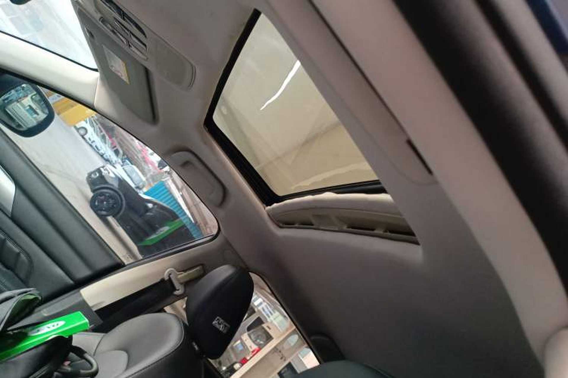 Used Haval H2 2014 1.5T Manual Two-Wheel Drive Elite Edition Headliner