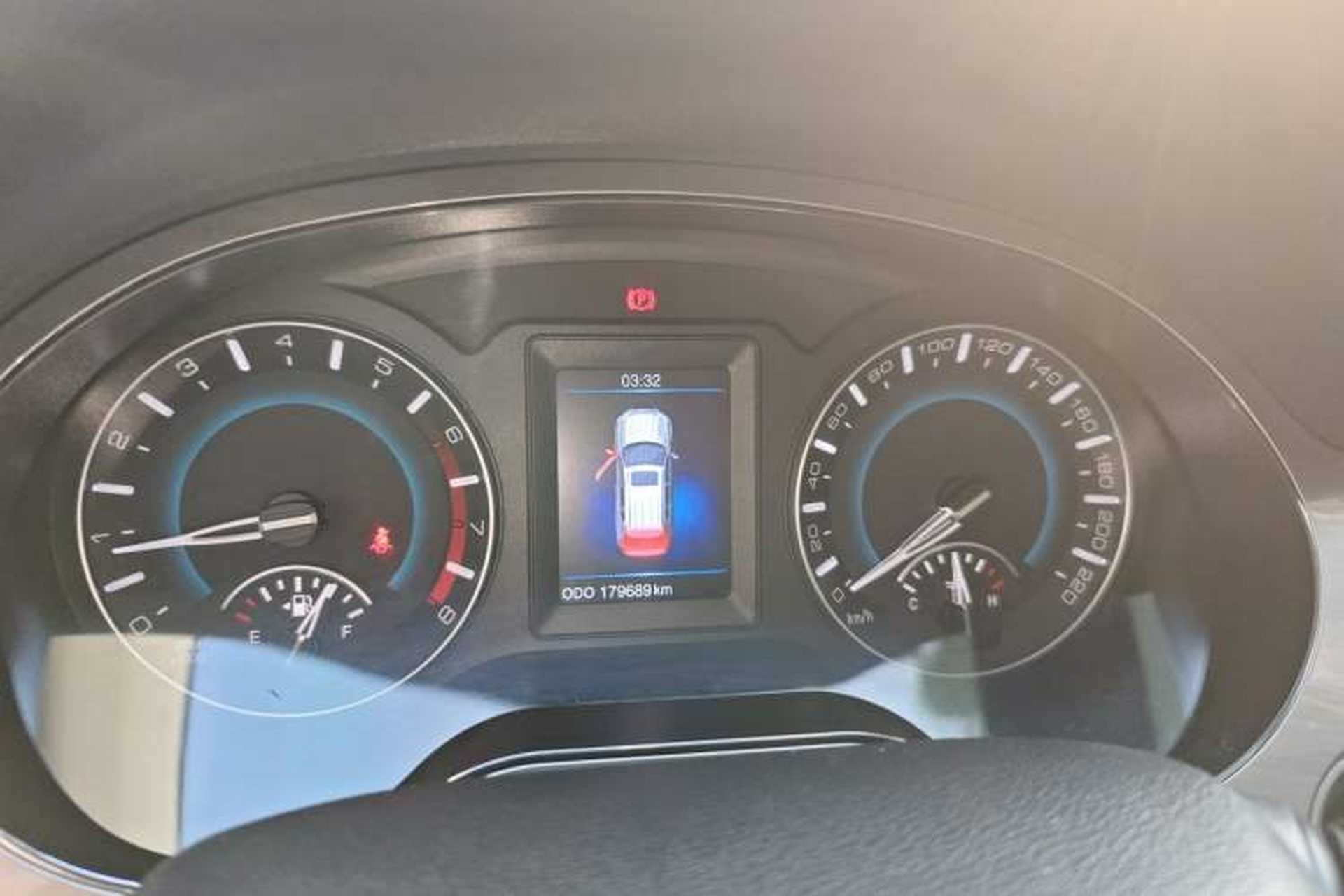 Used Haval H2 2014 1.5T Manual Two-Wheel Drive Prestige Edition Instrument Cluster