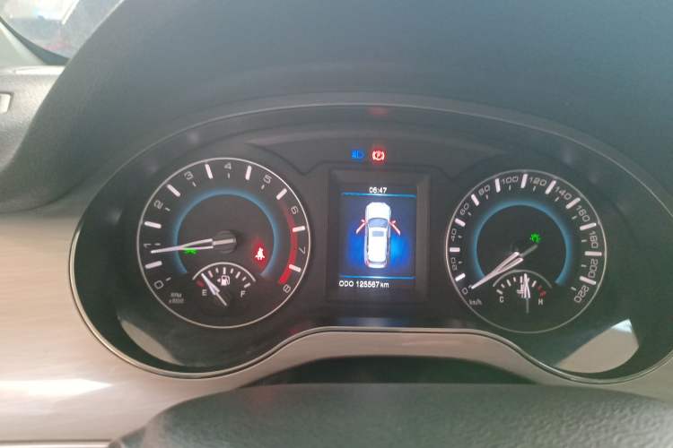 Used Haval H2 2014 1.5T Manual Two-Wheel Drive Elite Edition Instrument Cluster