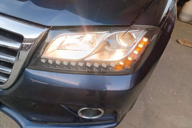 Used Haval H2 2014 1.5T Manual Two-Wheel Drive Elite Edition Left Front Headlight