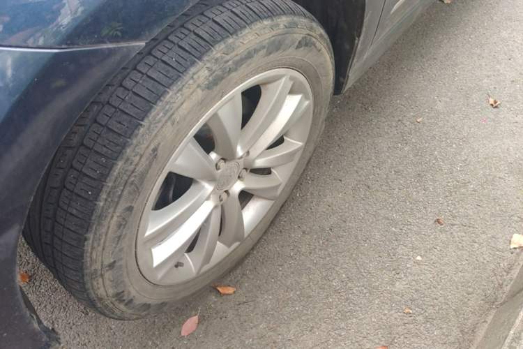 Used Haval H2 2014 1.5T Manual Two-Wheel Drive Elite Edition Left Front Wheel Hub
