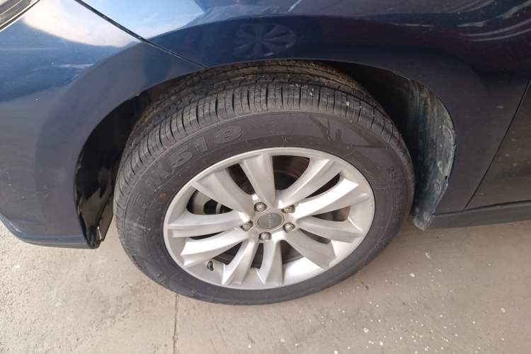 Used Haval H2 2014 1.5T Manual Two-Wheel Drive Elite Edition Left Front Wheel Hub