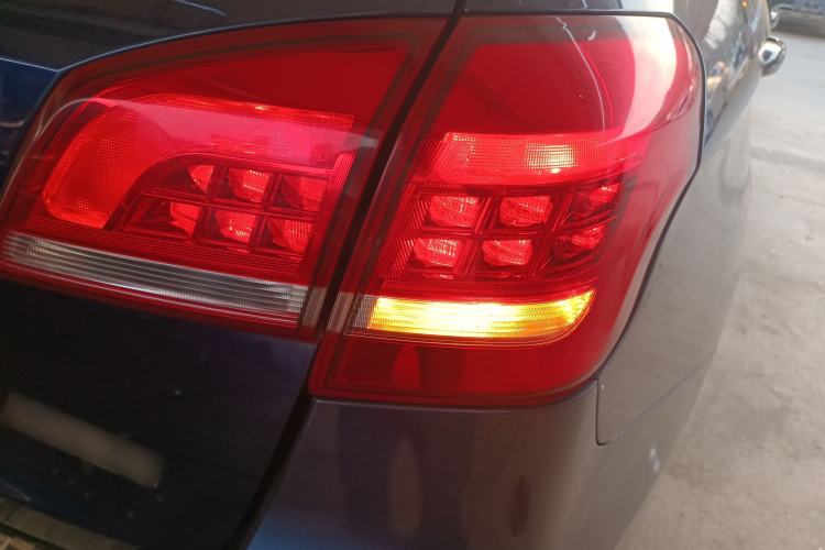 Used Haval H2 2014 1.5T Manual Two-Wheel Drive Elite Edition Right Rear Taillight