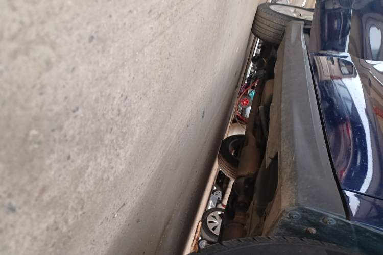 Used Haval H2 2014 1.5T Manual Two-Wheel Drive Elite Edition Right Side Sill