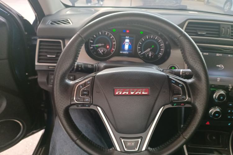 Used Haval H2 2014 1.5T Manual Two-Wheel Drive Elite Edition Steering Wheel