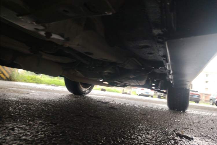 Used Haval H2 2014 1.5T Manual Two-Wheel Drive Elite Edition Chassis Front Left
