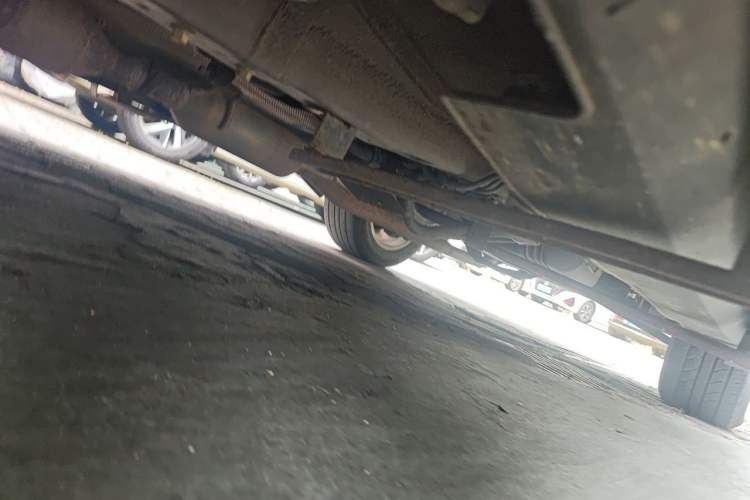 Used Haval H2 2014 1.5T Manual Two-Wheel Drive Elite Edition Chassis Front Left