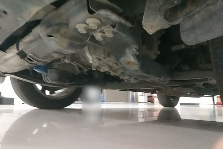 Used Haval H2 2014 1.5T Manual Two-Wheel Drive Elite Edition Chassis Front Left