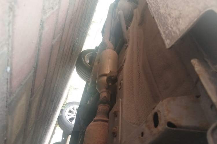 Used Haval H2 2014 1.5T Manual Two-Wheel Drive Elite Edition Chassis Front Right