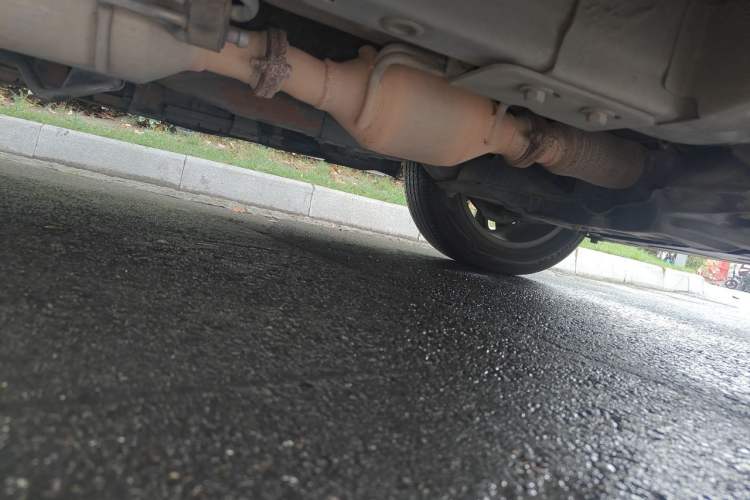 Used Haval H2 2014 1.5T Manual Two-Wheel Drive Elite Edition Chassis Front Right
