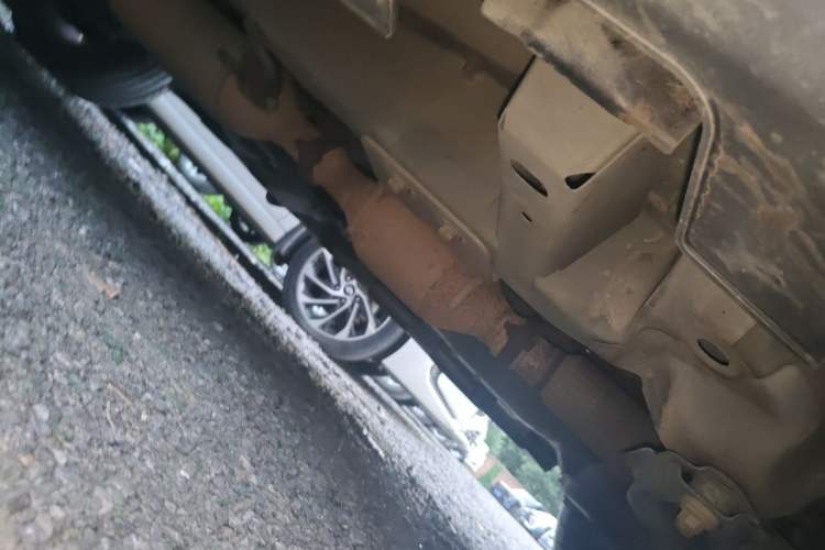 Used Haval H2 2014 1.5T Manual Two-Wheel Drive Elite Edition Chassis Front Right