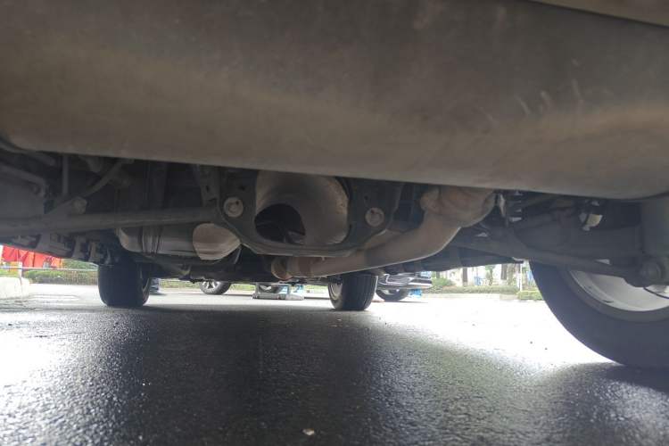 Used Haval H2 2014 1.5T Manual Two-Wheel Drive Elite Edition Chassis Rear