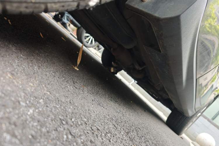 Used Haval H2 2014 1.5T Manual Two-Wheel Drive Elite Edition Chassis Rear Right