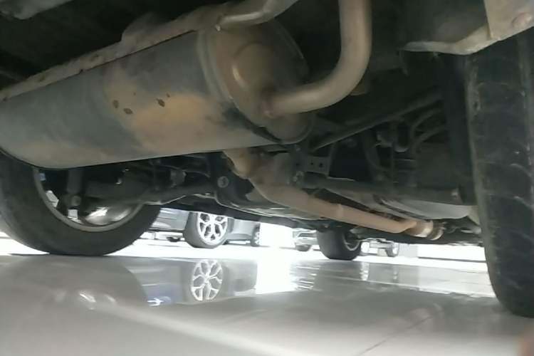 Used Haval H2 2014 1.5T Manual Two-Wheel Drive Elite Edition Chassis Rear Right