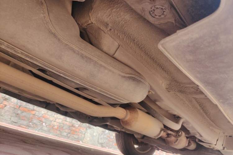 Used Haval H2 2014 1.5T Manual Two-Wheel Drive Elite Edition Chassis Rear Right