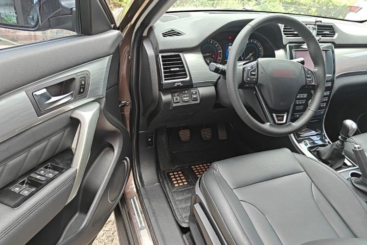 Used Haval H2 2014 1.5T Manual Two-Wheel Drive Elite Edition Driver Seat
