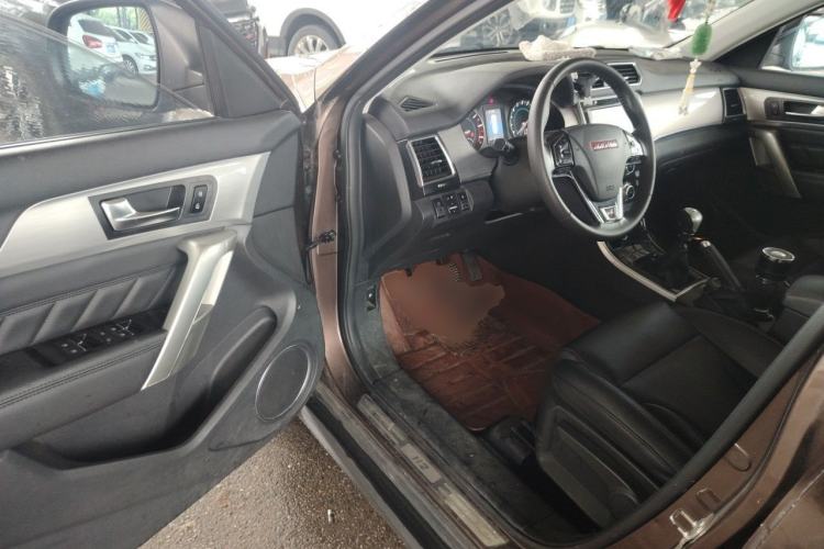 Used Haval H2 2014 1.5T Manual Two-Wheel Drive Elite Edition Driver Seat
