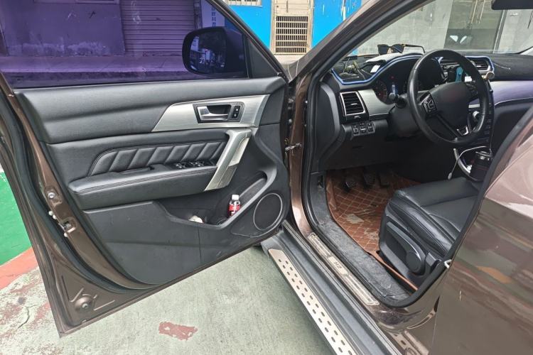 Used Haval H2 2014 1.5T Manual Two-Wheel Drive Elite Edition Driver Seat