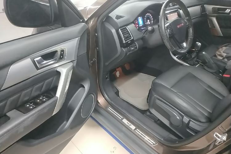 Used Haval H2 2014 1.5T Manual Two-Wheel Drive Elite Edition Driver Seat