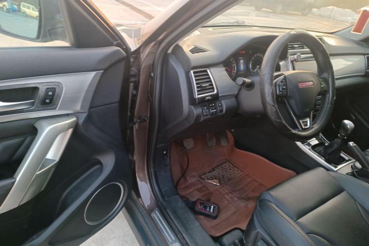Used Haval H2 2014 1.5T Manual Two-Wheel Drive Elite Edition Driver Seat