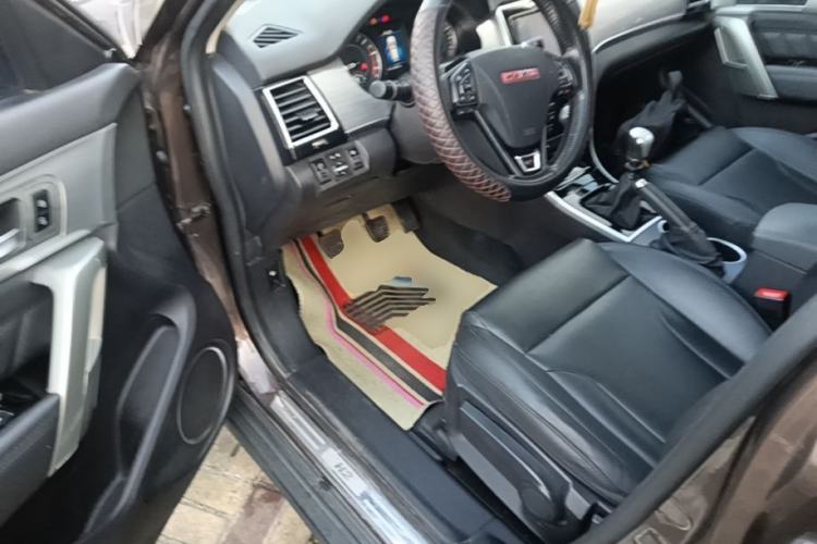 Used Haval H2 2014 1.5T Manual Two-Wheel Drive Elite Edition Driver Seat