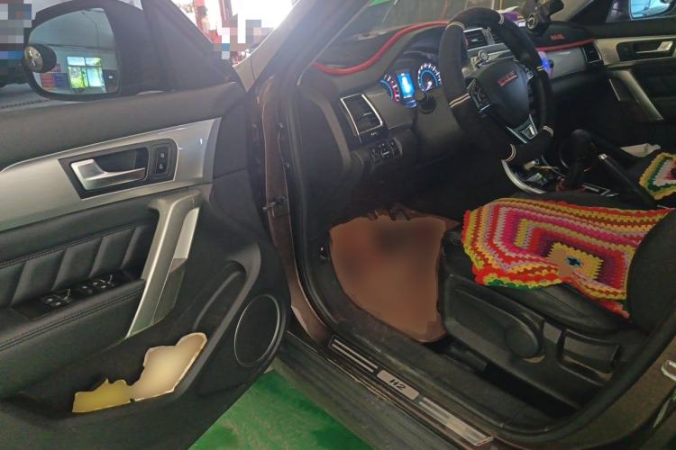 Used Haval H2 2014 1.5T Manual Two-Wheel Drive Elite Edition Driver Seat